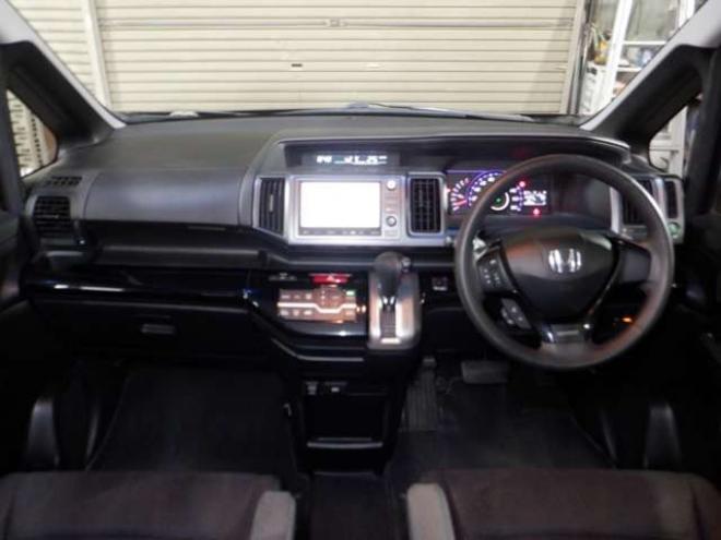 ステップワゴン2.0 スパーダ Z 4WD　ナビ・TV・マルチビューカメラ・両側電動 2000