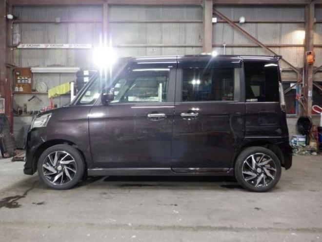 スペーシアカスタム XSターボ デュアルカメラブレーキサポート装着車 4WD　本州仕入・ナビ・TV・B/T・両側電動 660