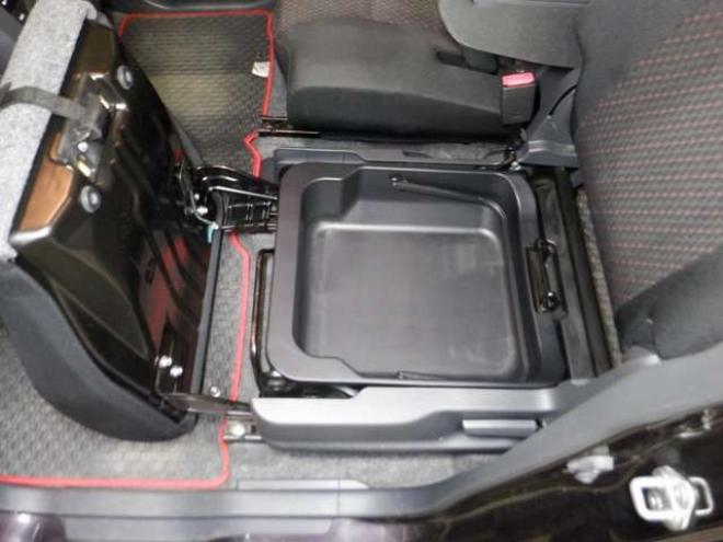 スペーシアカスタム XSターボ デュアルカメラブレーキサポート装着車 4WD　本州仕入・ナビ・TV・B/T・両側電動 660