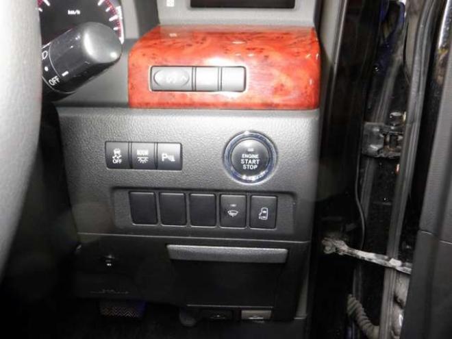 ヴェルファイア2.4 Z プラチナセレクション 4WD　ナビ・TV・Bカメラ・両側電動・電動Rゲート 2400