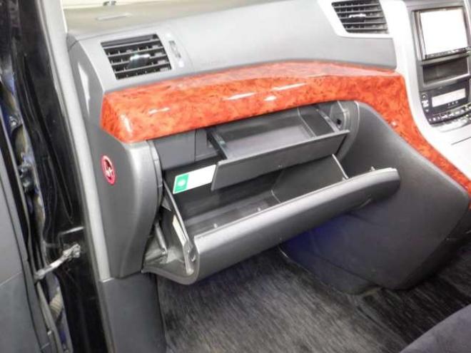 ヴェルファイア2.4 Z プラチナセレクション 4WD　ナビ・TV・Bカメラ・両側電動・電動Rゲート 2400
