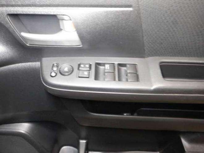 ステップワゴン2.0 スパーダ Z 4WD　ナビ・TV・Bカメラ・両側パワスラ・HID 2000