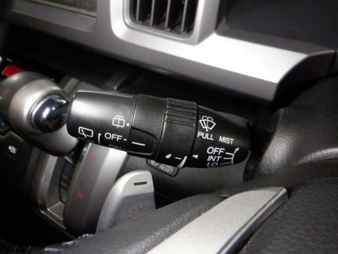 ステップワゴン2.0 スパーダ Z 4WD　ナビ・TV・Bカメラ・両側パワスラ・HID 2000
