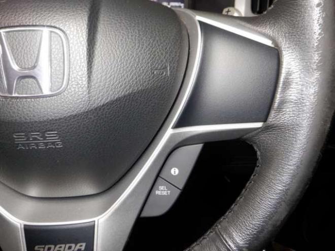 ステップワゴン2.0 スパーダ Z 4WD　ナビ・TV・Bカメラ・両側パワスラ・HID 2000