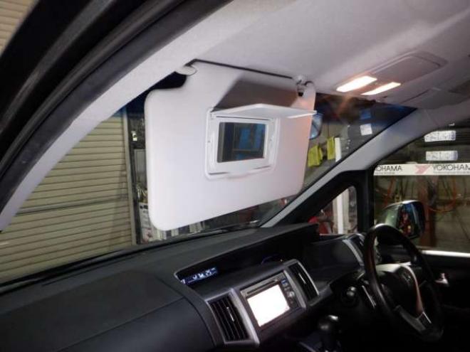 ステップワゴン2.0 スパーダ Z 4WD　ナビ・TV・Bカメラ・両側パワスラ・HID 2000