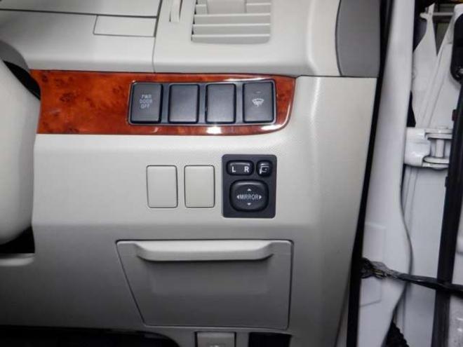 エスティマ2.4 アエラス Gエディション 4WD　ナビ・TV・B/T・Bカメラ・両側電動・HID 2400