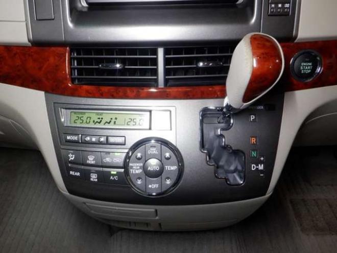 エスティマ2.4 アエラス Gエディション 4WD　ナビ・TV・B/T・Bカメラ・両側電動・HID 2400