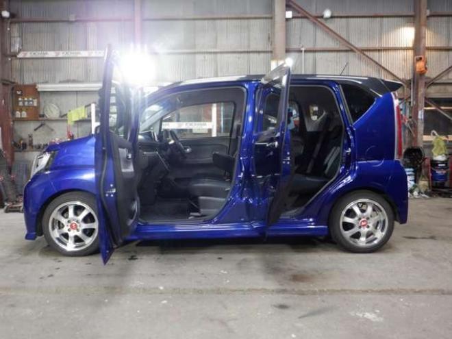 ムーヴカスタム RS ハイパー SA 4WD　本州仕入・ナビ・TV・B/T・Bカメラ・LED 660