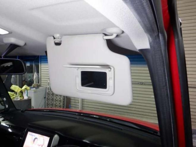 N-BOXカスタムG SSパッケージ 2トーンカラースタイル 4WD　本州仕入・ナビ・TV・Bカメラ・両側電動 660