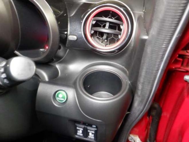 N-BOXカスタムG SSパッケージ 2トーンカラースタイル 4WD　本州仕入・ナビ・TV・Bカメラ・両側電動 660