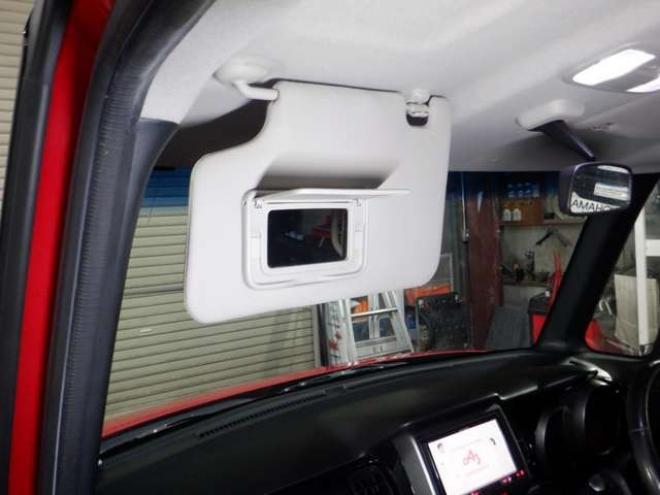 N-BOXカスタムG SSパッケージ 2トーンカラースタイル 4WD　本州仕入・ナビ・TV・Bカメラ・両側電動 660