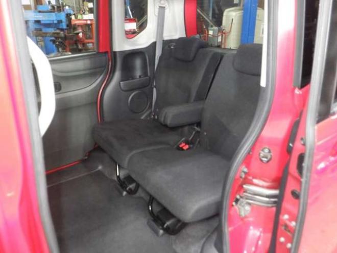 N-BOXカスタムG SSパッケージ 2トーンカラースタイル 4WD　本州仕入・ナビ・TV・Bカメラ・両側電動 660