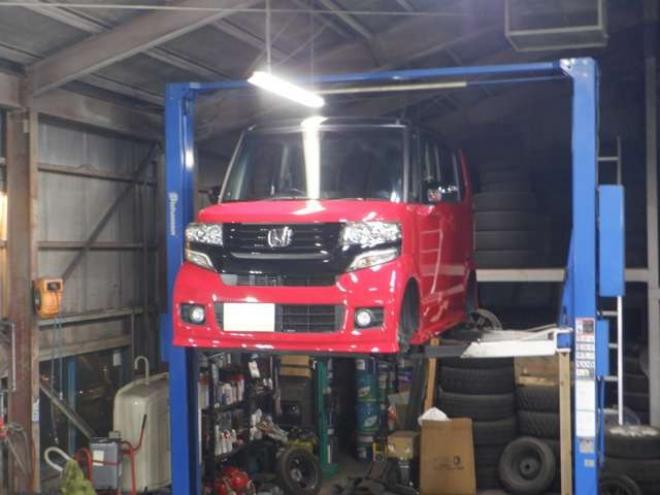 N-BOXカスタムG SSパッケージ 2トーンカラースタイル 4WD　本州仕入・ナビ・TV・Bカメラ・両側電動 660