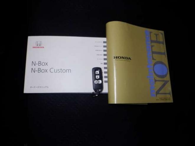 N-BOXカスタムG SSパッケージ 2トーンカラースタイル 4WD　本州仕入・ナビ・TV・Bカメラ・両側電動 660