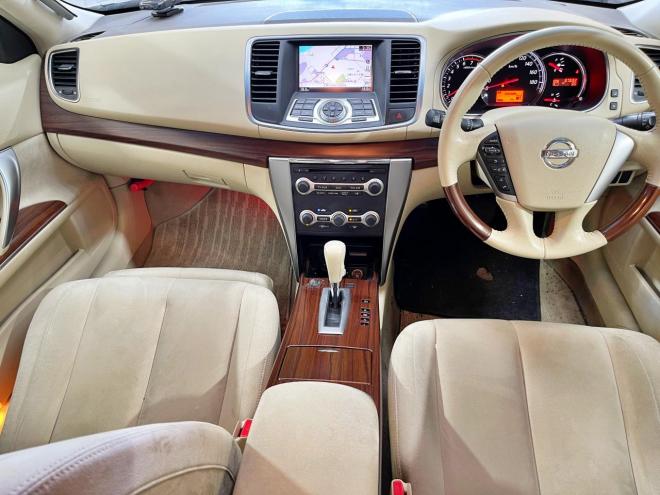 ティアナ250XL FOUR 4WD 5年保証 スマキー ナビTV Bカメ ETC 夏冬タイヤ 寒冷地仕様 禁煙 車検整備2年付 修復歴無