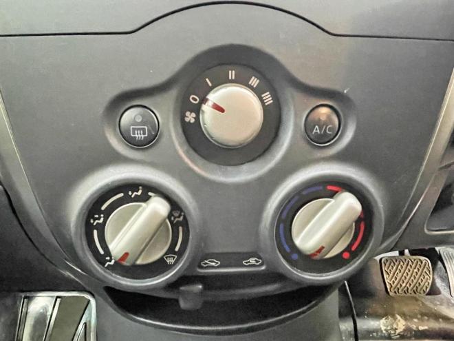 ノート1.2X FOUR EブレーキPKG 4WD 5年保証 スマキー 寒冷地仕様 禁煙 車検整備2年付