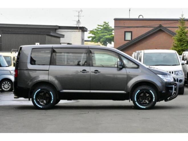 デリカＤ：５　Ｄパワーパッケージ　４ＷＤ　本州仕入　アルパインナビ／フリップダウンモニター　新品タイヤ／ホイール　新品フロントガード　車検２年付