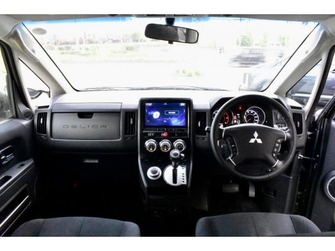 デリカＤ：５　Ｄパワーパッケージ　４ＷＤ　本州仕入　アルパインナビ／フリップダウンモニター　新品タイヤ／ホイール　新品フロントガード　車検２年付
