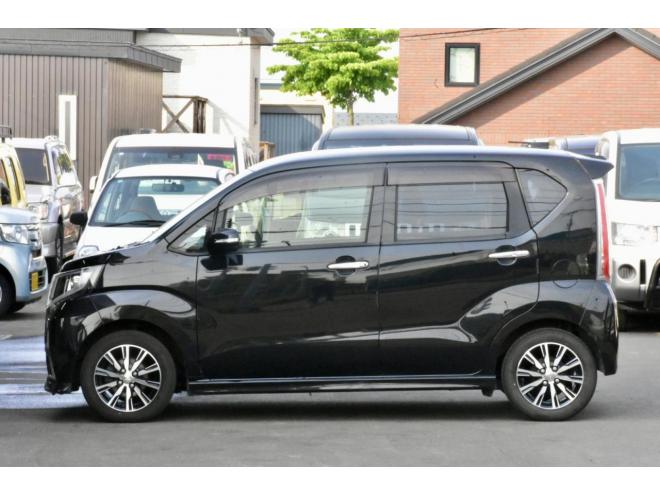 ムーヴカスタム　Ｘ　ハイパーＳＡ　４ＷＤ　純正ナビ／カメラ　純正エンジンスターター