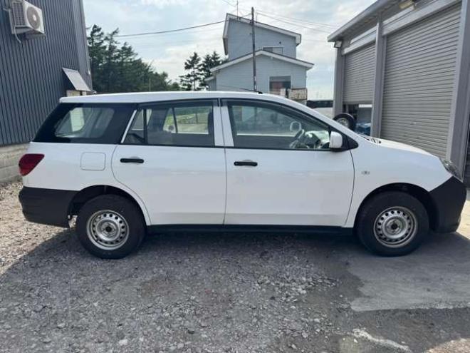 ADNV150  1.6 VE 4WD　エマージェンシーブレーキ　夏冬タイヤ 1600