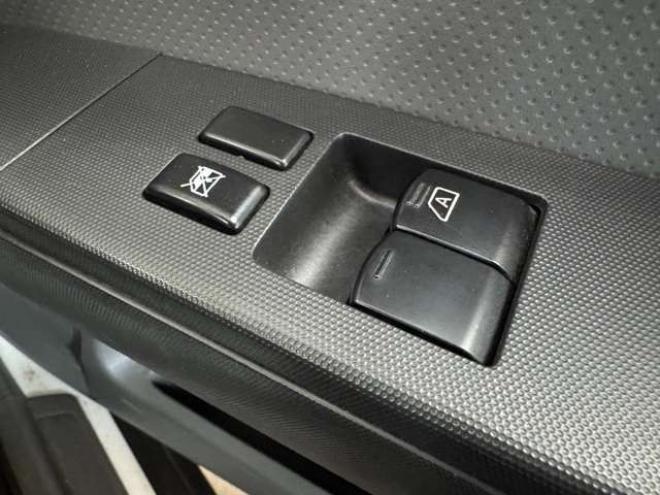 ADNV150  1.6 VE 4WD　エマージェンシーブレーキ　夏冬タイヤ 1600