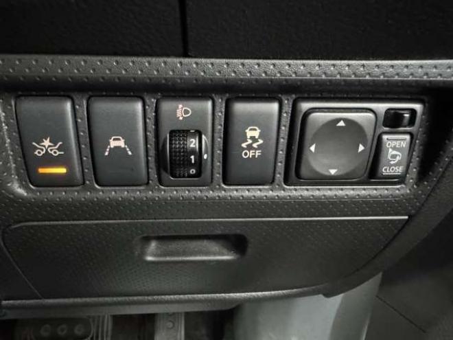ADNV150  1.6 VE 4WD　エマージェンシーブレーキ　夏冬タイヤ 1600