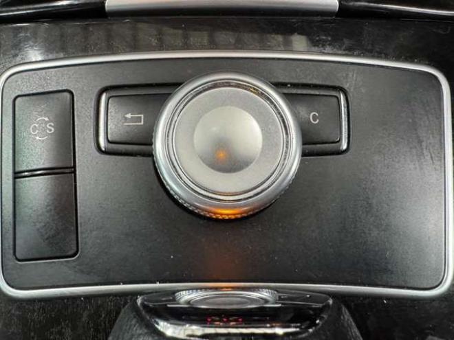 ベンツEクラスワゴン E350 ブルーテック アバンギャルド　夏冬タイヤ　Pバックドア 正規輸入車 2WD 3000