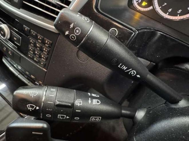 ベンツEクラスワゴン E350 ブルーテック アバンギャルド　夏冬タイヤ　Pバックドア 正規輸入車 2WD 3000