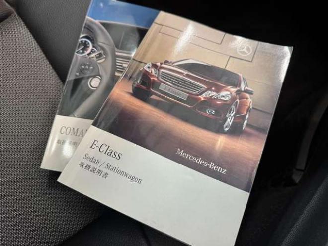 ベンツEクラスワゴン E350 ブルーテック アバンギャルド　夏冬タイヤ　Pバックドア 正規輸入車 2WD 3000