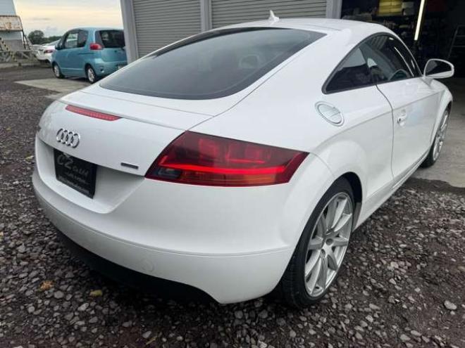 アウディTT クーペ 2.0 TFSI クワトロ 4WD　Bluetooth Bカメラ 正規輸入車 2000
