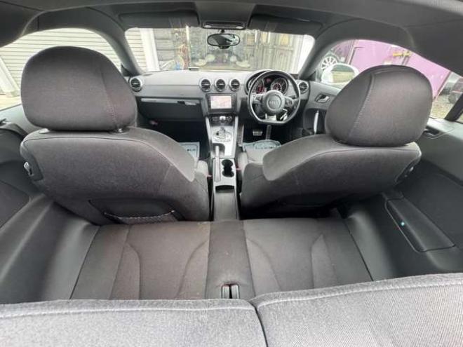 アウディTT クーペ 2.0 TFSI クワトロ 4WD　Bluetooth Bカメラ 正規輸入車 2000