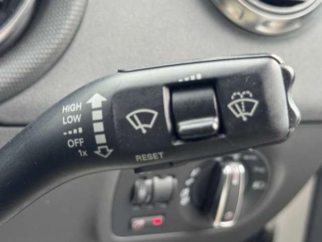 アウディTT クーペ 2.0 TFSI クワトロ 4WD　Bluetooth Bカメラ 正規輸入車 2000
