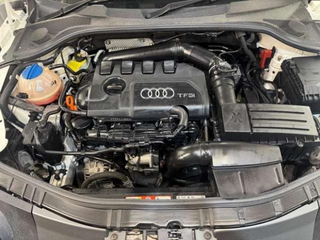 アウディTT クーペ 2.0 TFSI クワトロ 4WD　Bluetooth Bカメラ 正規輸入車 2000