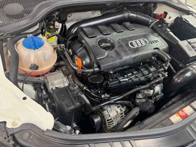 アウディTT クーペ 2.0 TFSI クワトロ 4WD　Bluetooth Bカメラ 正規輸入車 2000