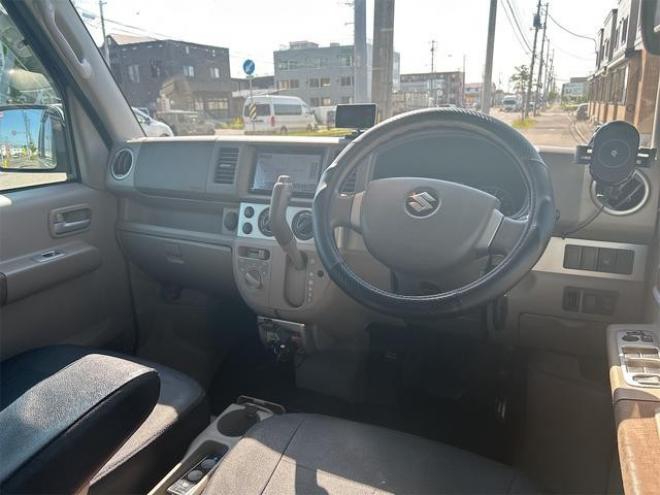 エブリィワゴン ＪＰターボ　４ＷＤ　バックカメラ　スライドドア　ナビ　ＴＶ　エアロ　キーレスエントリー　シートヒーター　ＡＴ　盗難防止システム　ＡＢＳ　ＣＤ　ＵＳＢ　Ｂｌｕｅｔｏｏｔｈ　アルミホイール　衝突安全ボディ 4WD 660 5Dr