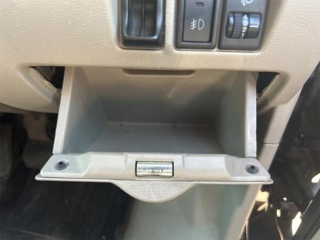 エブリィワゴン ＪＰターボ　４ＷＤ　バックカメラ　スライドドア　ナビ　ＴＶ　エアロ　キーレスエントリー　シートヒーター　ＡＴ　盗難防止システム　ＡＢＳ　ＣＤ　ＵＳＢ　Ｂｌｕｅｔｏｏｔｈ　アルミホイール　衝突安全ボディ 4WD 660 5Dr