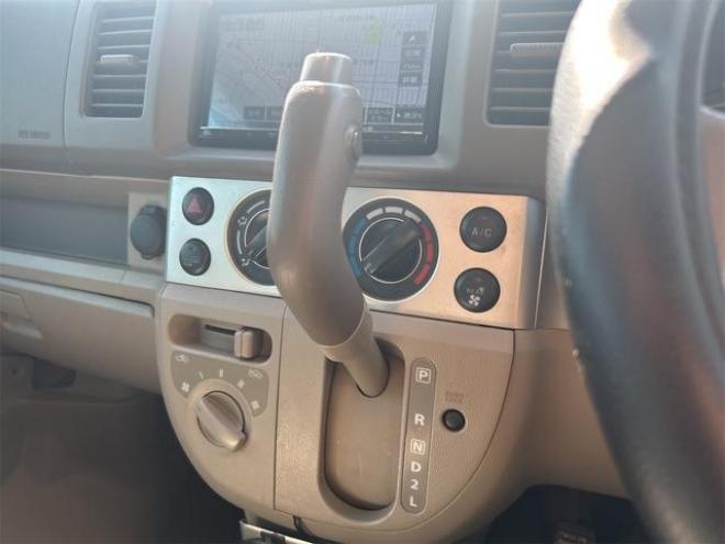 エブリィワゴン ＪＰターボ　４ＷＤ　バックカメラ　スライドドア　ナビ　ＴＶ　エアロ　キーレスエントリー　シートヒーター　ＡＴ　盗難防止システム　ＡＢＳ　ＣＤ　ＵＳＢ　Ｂｌｕｅｔｏｏｔｈ　アルミホイール　衝突安全ボディ 4WD 660 5Dr