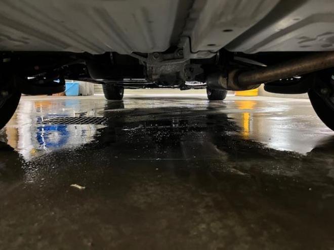 エスティマアエラスプレミアムエディション　本州仕入　後期型　禁煙車　ＷＡＫＯＳバリアスコーティング済　純正ブラポリ１８インチＡＷ　社外１７ＡＷ＋スタッドレスタイヤ付　両側パワースライドドア　イクリプスナビ（フルセグ地デジ　ＤＶＤ再生　Ｂｌｕｅｔｏｏｔｈ）＋バックカメラ　純正ブラックハーフレザーシート　ＰＵＳＨスタート　スマートキー　クルーズコントロール　運転席パワーシート　タイミングチェーン車　ビルトインＥＴＣ　ＨＩＤ ヘッドライト 4WD 2400 5Dr