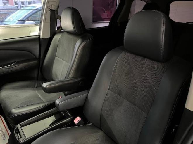 エスティマアエラスプレミアムエディション　本州仕入　後期型　禁煙車　ＷＡＫＯＳバリアスコーティング済　純正ブラポリ１８インチＡＷ　社外１７ＡＷ＋スタッドレスタイヤ付　両側パワースライドドア　イクリプスナビ（フルセグ地デジ　ＤＶＤ再生　Ｂｌｕｅｔｏｏｔｈ）＋バックカメラ　純正ブラックハーフレザーシート　ＰＵＳＨスタート　スマートキー　クルーズコントロール　運転席パワーシート　タイミングチェーン車　ビルトインＥＴＣ　ＨＩＤ ヘッドライト 4WD 2400 5Dr