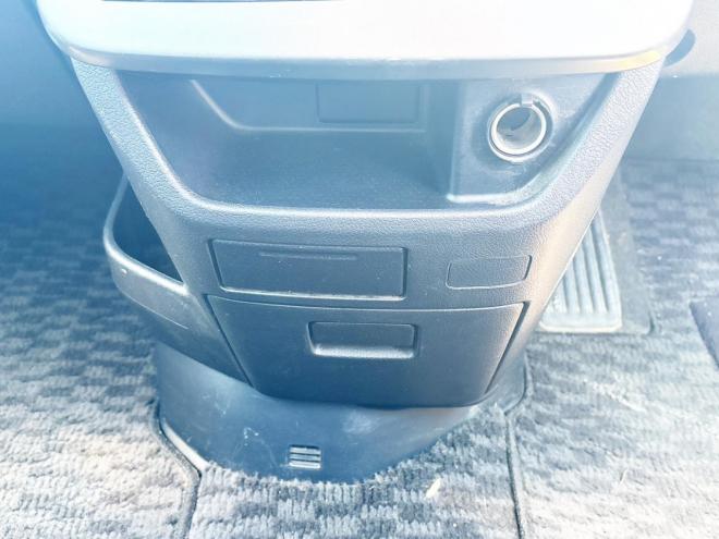 ヴォクシー2.0ZS煌Ⅲ 4WD　ローンが不安な方＜優遇ローン＞1年保証　両側Pスラ　後席モニター　Bカメラ