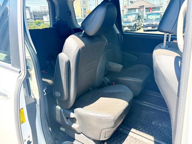 ヴォクシー2.0ZS煌Ⅲ 4WD　ローンが不安な方＜優遇ローン＞1年保証　両側Pスラ　後席モニター　Bカメラ