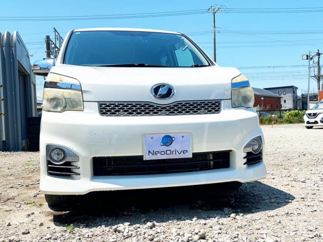 ヴォクシー2.0ZS煌Ⅲ 4WD　ローンが不安な方＜優遇ローン＞1年保証　両側Pスラ　後席モニター　Bカメラ