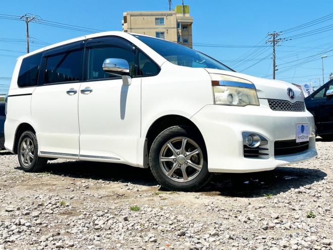 ヴォクシー2.0ZS煌Ⅲ 4WD　ローンが不安な方＜優遇ローン＞1年保証　両側Pスラ　後席モニター　Bカメラ