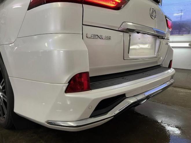 レクサスＬＸ５７０　本州仕入　ワンオーナー　レクサスセーフティセンス　寒冷地仕様　禁煙車　純正２１インチＡＷ　純正２０ＡＷ＋スタッドレスタイヤ付　モデリスタスポイラー　電動サンルーフ　純正ブラックレザーシート　純正ナビ（フルセグ地デジ　ＤＶＤ再生　Ｂｌｕｅｔｏｏｔｈ対応）＋バックカメラ＋全方位カメラ　リアツインモニター　パワーバックドア　レーダークルーズコントロール　シートヒーター＆クーラー　純正エンジンスターター　カードキー　ステアリングヒーター　両席パワーシート　ＥＴＣ 4WD 5700 5Dr