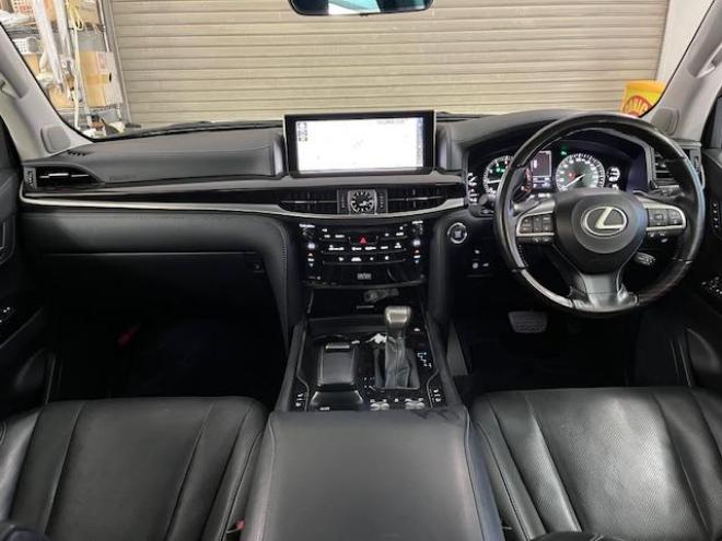 レクサスＬＸ５７０　本州仕入　ワンオーナー　レクサスセーフティセンス　寒冷地仕様　禁煙車　純正２１インチＡＷ　純正２０ＡＷ＋スタッドレスタイヤ付　モデリスタスポイラー　電動サンルーフ　純正ブラックレザーシート　純正ナビ（フルセグ地デジ　ＤＶＤ再生　Ｂｌｕｅｔｏｏｔｈ対応）＋バックカメラ＋全方位カメラ　リアツインモニター　パワーバックドア　レーダークルーズコントロール　シートヒーター＆クーラー　純正エンジンスターター　カードキー　ステアリングヒーター　両席パワーシート　ＥＴＣ 4WD 5700 5Dr
