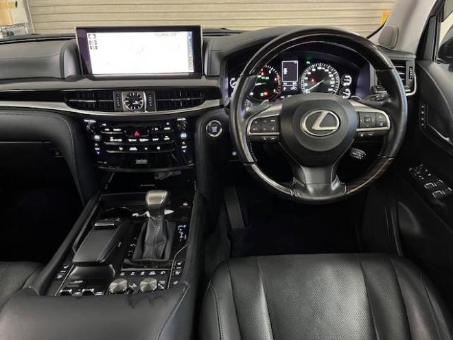 レクサスＬＸ５７０　本州仕入　ワンオーナー　レクサスセーフティセンス　寒冷地仕様　禁煙車　純正２１インチＡＷ　純正２０ＡＷ＋スタッドレスタイヤ付　モデリスタスポイラー　電動サンルーフ　純正ブラックレザーシート　純正ナビ（フルセグ地デジ　ＤＶＤ再生　Ｂｌｕｅｔｏｏｔｈ対応）＋バックカメラ＋全方位カメラ　リアツインモニター　パワーバックドア　レーダークルーズコントロール　シートヒーター＆クーラー　純正エンジンスターター　カードキー　ステアリングヒーター　両席パワーシート　ＥＴＣ 4WD 5700 5Dr