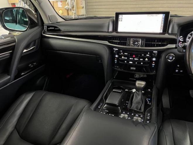 レクサスＬＸ５７０　本州仕入　ワンオーナー　レクサスセーフティセンス　寒冷地仕様　禁煙車　純正２１インチＡＷ　純正２０ＡＷ＋スタッドレスタイヤ付　モデリスタスポイラー　電動サンルーフ　純正ブラックレザーシート　純正ナビ（フルセグ地デジ　ＤＶＤ再生　Ｂｌｕｅｔｏｏｔｈ対応）＋バックカメラ＋全方位カメラ　リアツインモニター　パワーバックドア　レーダークルーズコントロール　シートヒーター＆クーラー　純正エンジンスターター　カードキー　ステアリングヒーター　両席パワーシート　ＥＴＣ 4WD 5700 5Dr