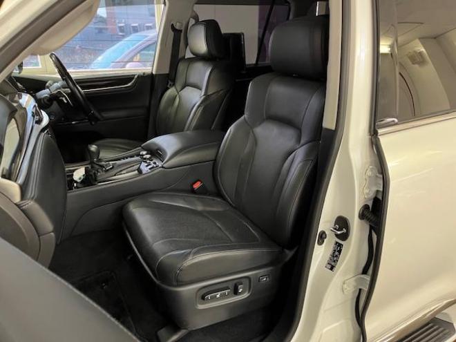 レクサスＬＸ５７０　本州仕入　ワンオーナー　レクサスセーフティセンス　寒冷地仕様　禁煙車　純正２１インチＡＷ　純正２０ＡＷ＋スタッドレスタイヤ付　モデリスタスポイラー　電動サンルーフ　純正ブラックレザーシート　純正ナビ（フルセグ地デジ　ＤＶＤ再生　Ｂｌｕｅｔｏｏｔｈ対応）＋バックカメラ＋全方位カメラ　リアツインモニター　パワーバックドア　レーダークルーズコントロール　シートヒーター＆クーラー　純正エンジンスターター　カードキー　ステアリングヒーター　両席パワーシート　ＥＴＣ 4WD 5700 5Dr