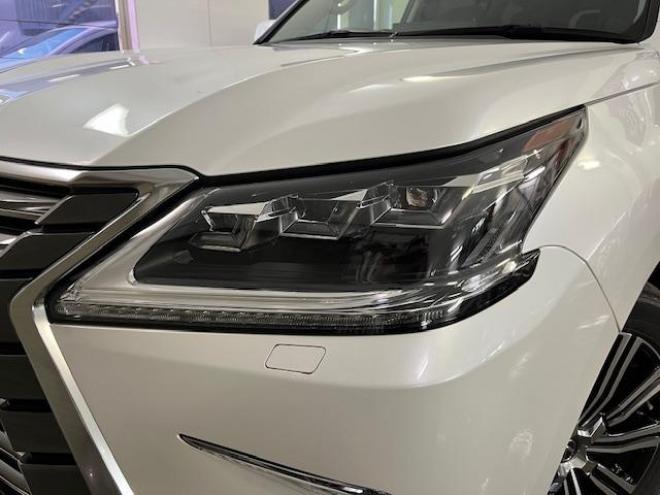 レクサスＬＸ５７０　本州仕入　ワンオーナー　レクサスセーフティセンス　寒冷地仕様　禁煙車　純正２１インチＡＷ　純正２０ＡＷ＋スタッドレスタイヤ付　モデリスタスポイラー　電動サンルーフ　純正ブラックレザーシート　純正ナビ（フルセグ地デジ　ＤＶＤ再生　Ｂｌｕｅｔｏｏｔｈ対応）＋バックカメラ＋全方位カメラ　リアツインモニター　パワーバックドア　レーダークルーズコントロール　シートヒーター＆クーラー　純正エンジンスターター　カードキー　ステアリングヒーター　両席パワーシート　ＥＴＣ 4WD 5700 5Dr