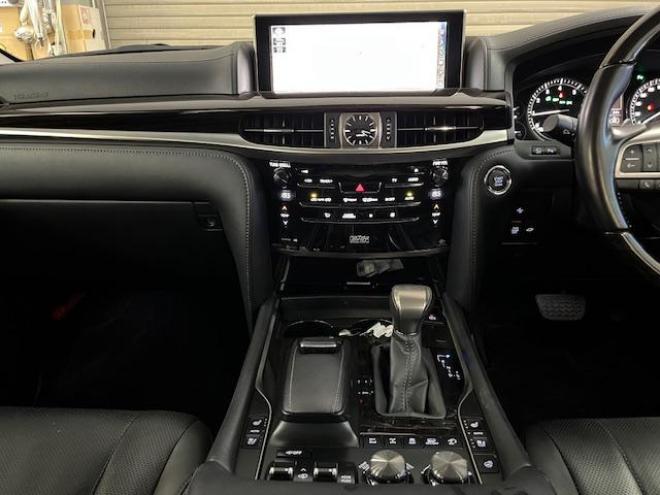 レクサスＬＸ５７０　本州仕入　ワンオーナー　レクサスセーフティセンス　寒冷地仕様　禁煙車　純正２１インチＡＷ　純正２０ＡＷ＋スタッドレスタイヤ付　モデリスタスポイラー　電動サンルーフ　純正ブラックレザーシート　純正ナビ（フルセグ地デジ　ＤＶＤ再生　Ｂｌｕｅｔｏｏｔｈ対応）＋バックカメラ＋全方位カメラ　リアツインモニター　パワーバックドア　レーダークルーズコントロール　シートヒーター＆クーラー　純正エンジンスターター　カードキー　ステアリングヒーター　両席パワーシート　ＥＴＣ 4WD 5700 5Dr